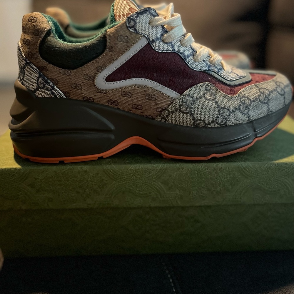 Women’s GG Rhyton sneaker Size 37.5